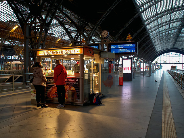 Thüringer Bratwurst auf dem Leipzig Hauptbahnhof