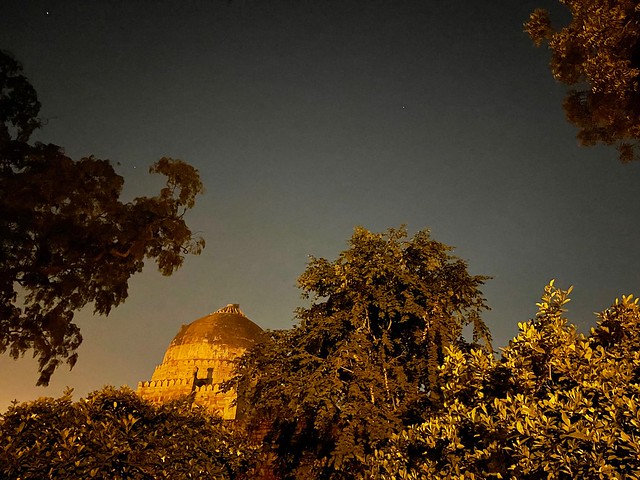 City Hangout - Winter Evening's Lodhi Garden, Central Delhi
