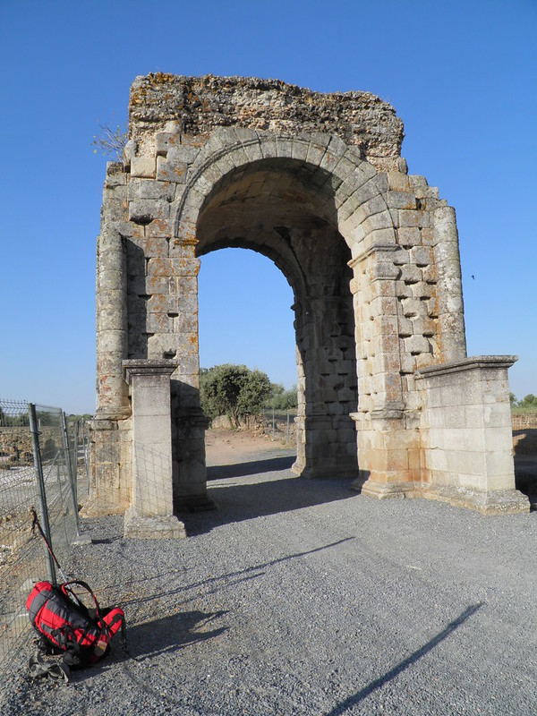 Camino - Arco de Caparra