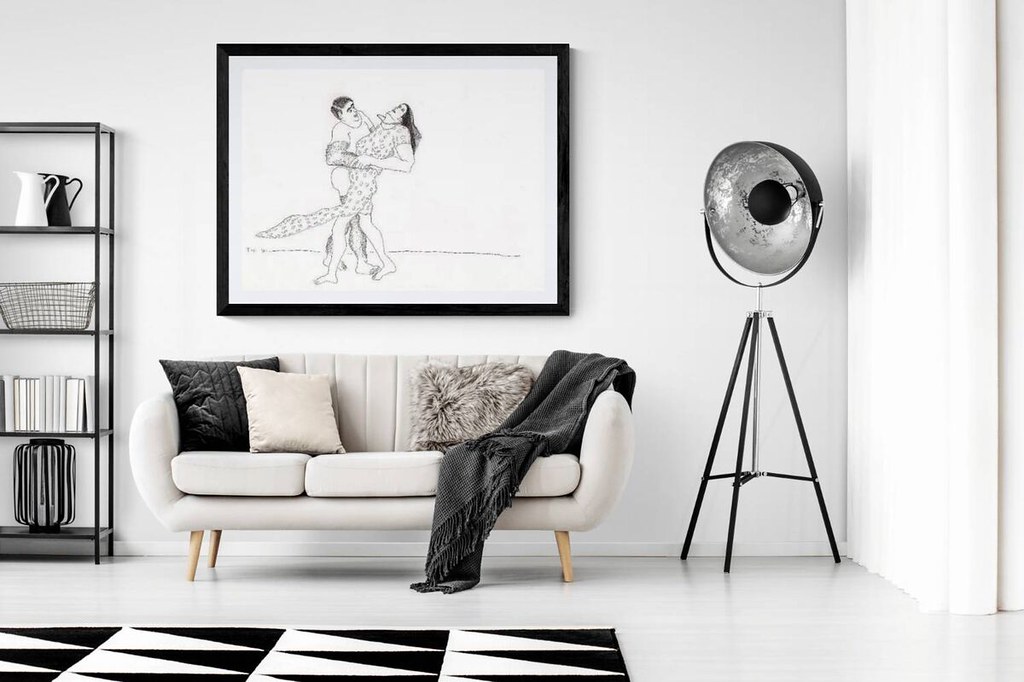 זוג מתחבק גבר אישה חדרים בתמונות שחור לבן חדר בתמונה שחורה לבנה עיצובי דירות בסגנון מינימליסטי מודרני ויוקרתי עצבו  החדר רפי פרץ צייר