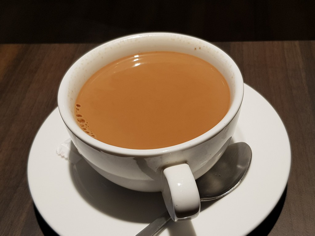 熱奶茶 Dai Cha Dim Hot Milk Tea rm$5 @ 大茶店 Dai Cha Dim USJ1 Damen Mall