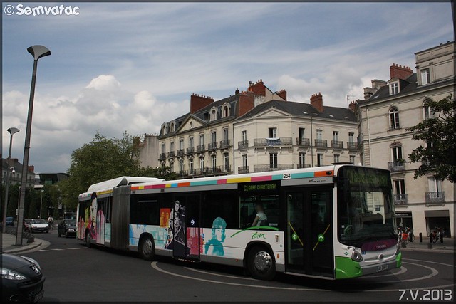 Heuliez Bus GX 427 GNV – Semitan (Société d'Économie MIxte des Transports en commun de l'Agglomération Nantaise) / TAN (Transports de l'Agglomération Nantaise) n°264 (Jacques Demy)