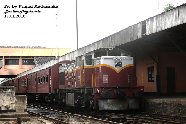W2a 715 on passenger train at Polgahawela in 17.07.2016