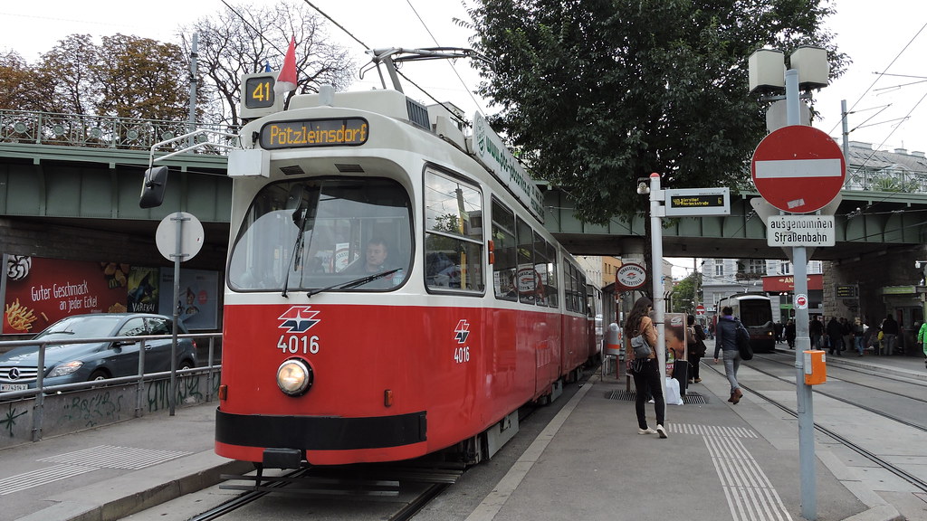 2015-09-30 Wien Tramway Nr.4016