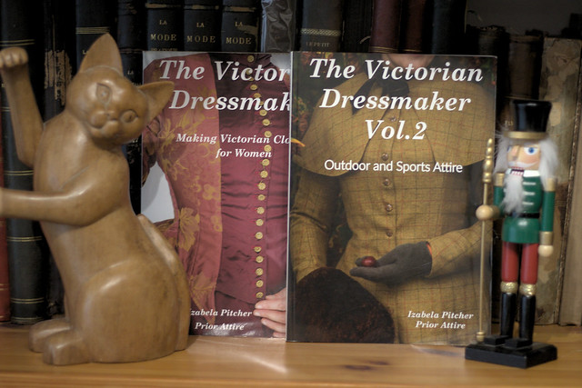 The Victorian dressmaker, volumes 1 et 2