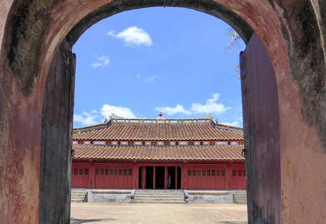 Sung an temple at the Mausoleum of Emperor Minh Mang, Hué, Vietnam