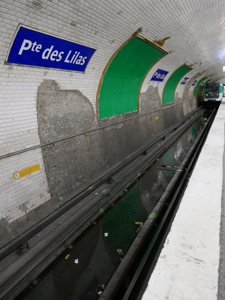 Rame MP59 sur la ligne 11 @ Station Porte des Lilas légère… | Flickr