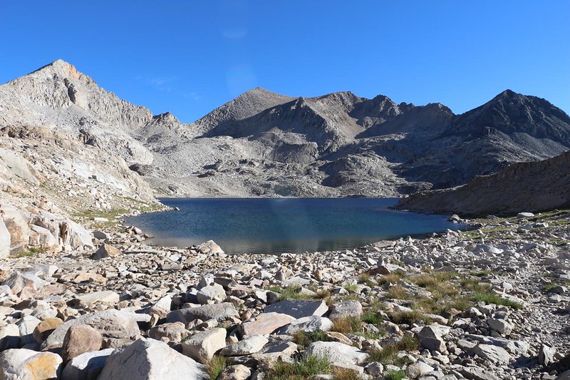 View over Helen Lake with Mounts Warlow and Fiske on the left, from the JMT-PCT