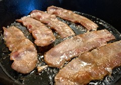 Cooking Bacon in Cast Iron Pan
