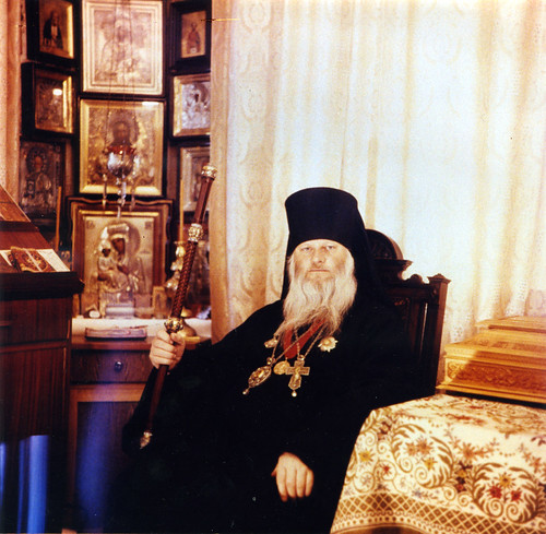 Епископ Алипий в своей келии в г. Красный Лиман