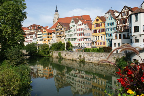 tübingen neckarfront neckar beautiful calm capture color colorful colors colour colours day europe europa explore explored historic light magic new old ngc outside sights sightseeing sky summer travel traveling urban view warm rs89 blue green red white yellow orange pink cielo city clouds houses nature reflection reflections water waterreflection spiegelung trees cityscape deutschland germany rzeka río river fluss fleuve architecture buildings oldtown morning flora