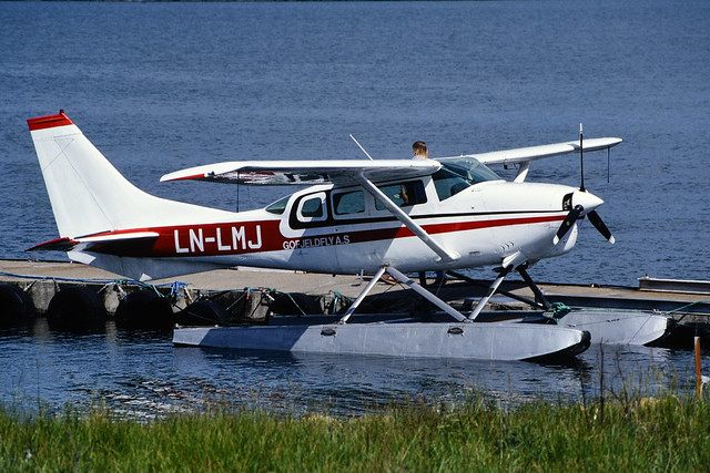 Cessna U206 LN-LMJ Gofjeldfly AS