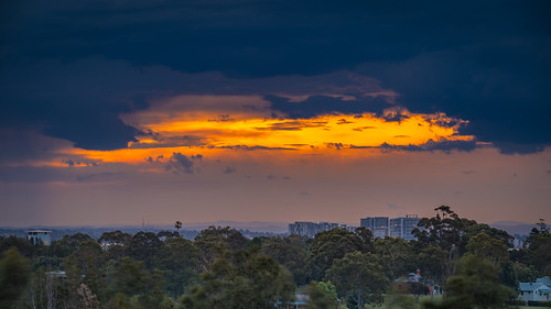 woolara sydneyolympicpark sydney nsw newsouthwales nikon z6 australia sunset storm clouds cloudy sky glow gleam vibrant golden gold beautyinnature nature