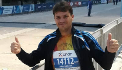 Vytrvalec z Dolní Lhoty Juraj Riečičiar si zazávodil ve slavném maratonu v Řecku