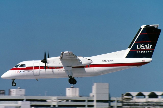 0217 DHC8 N976HA US Air Express MIA 04-95