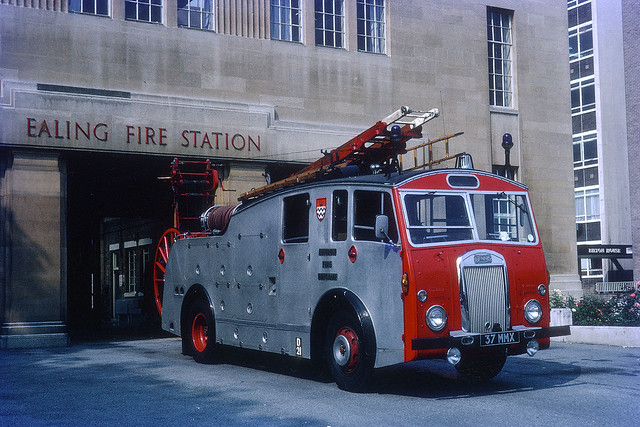 London Fire Brigade D21 Ealing 1958 Dennis F12 Pump Escape 37MMX
