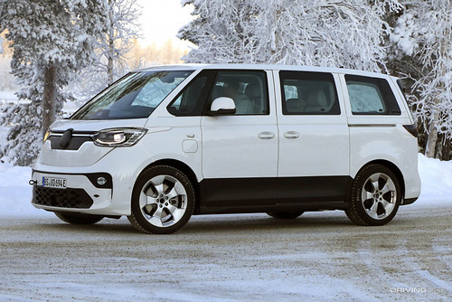 Volkswagen ID Buzz apanhada em testes na neve