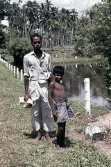 LK Sri Lanka local people enroute to Kandy - 1965 (W65-A30-09)