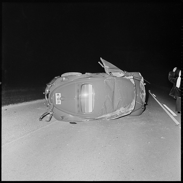 SMDR Photographic Negatives Collection, [1961][1 car- Seguin Highway Dec 16]
