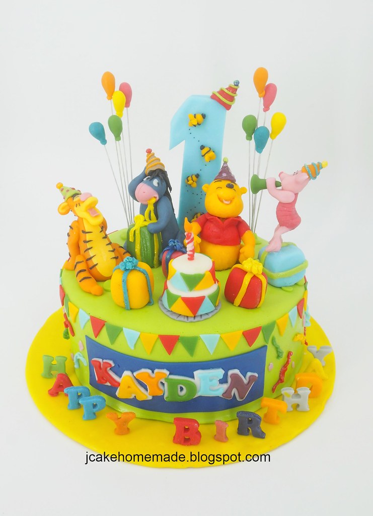 Winnie the Pool theme cake 小熊维尼蛋糕