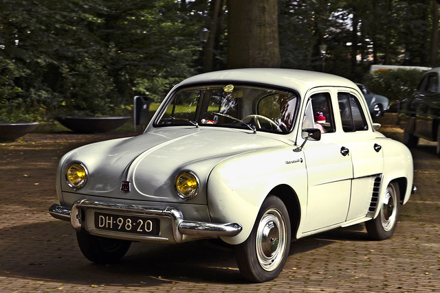 Renault Dauphine 1960 (5981)