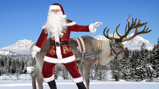 Santa gathers the reindeer [80]