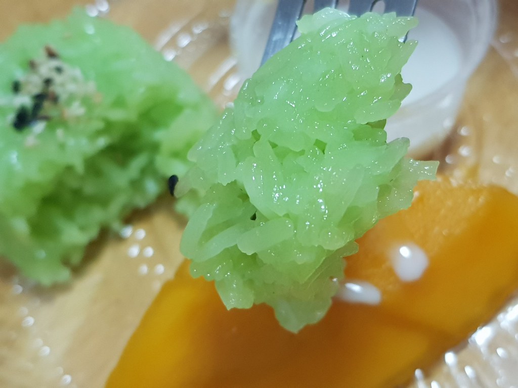 泰國芒果糯米飯 Thai Mango Sticky Rice rm$10 @ Street Thai Food in Empire Subang SS16