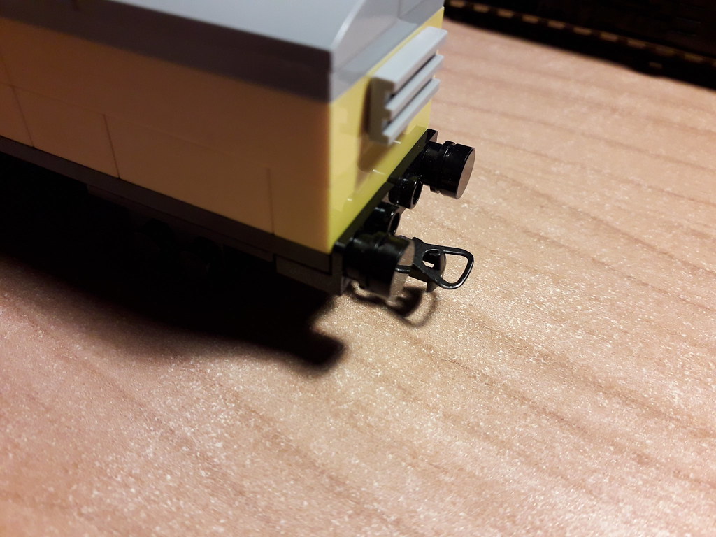 Lego H0 1:87 wagon with H0 metal wheels