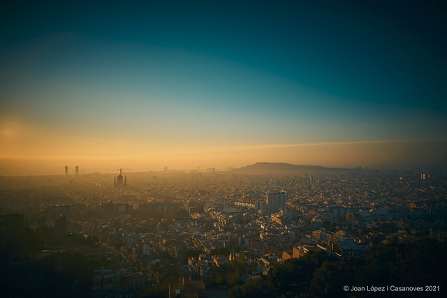 Layer of pollution over Barcelona after a few days of anticyclone
