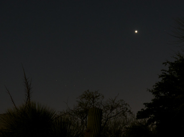 Venus and Comet Leonard (C/2021 A1) from Tucson Arizona, December 18 2021