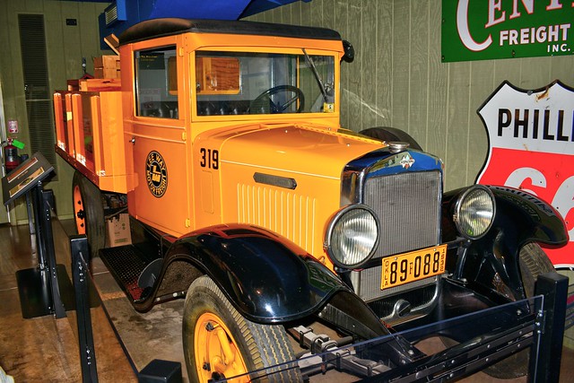 Route 66 Museum - 1932 International truck 
