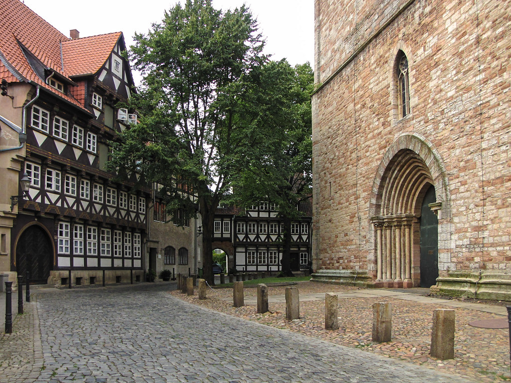 Viertel Nach