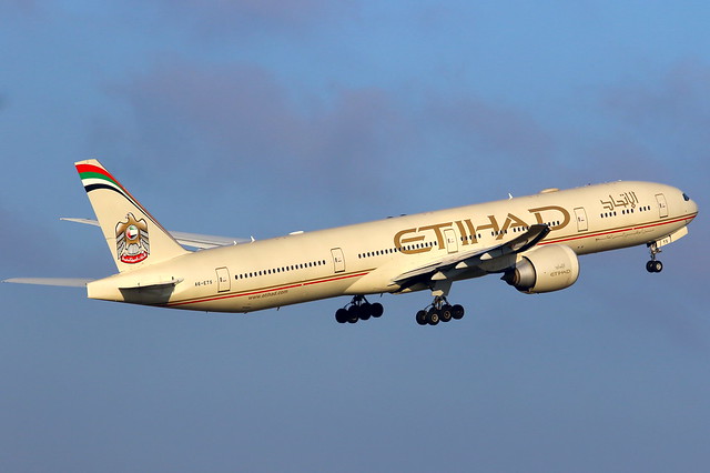 Etihad Airways ٱلْاِتِّحَاد Boeing 777-3FX(ER) A6-ETS