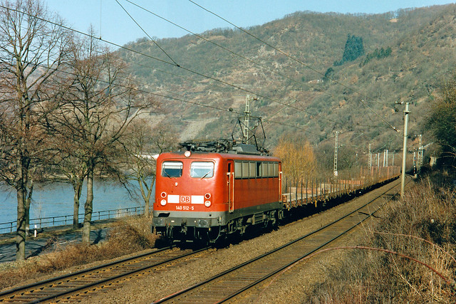 DB 140 512 + Güterzug/goederentrein/freight train  - Kaub