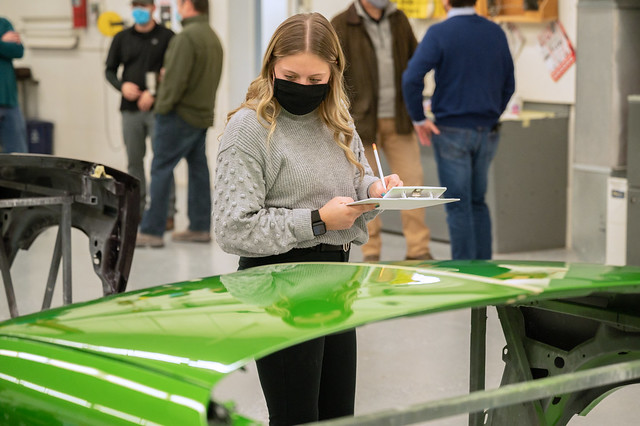 2021 Auto Body Hood Refinishing Competition