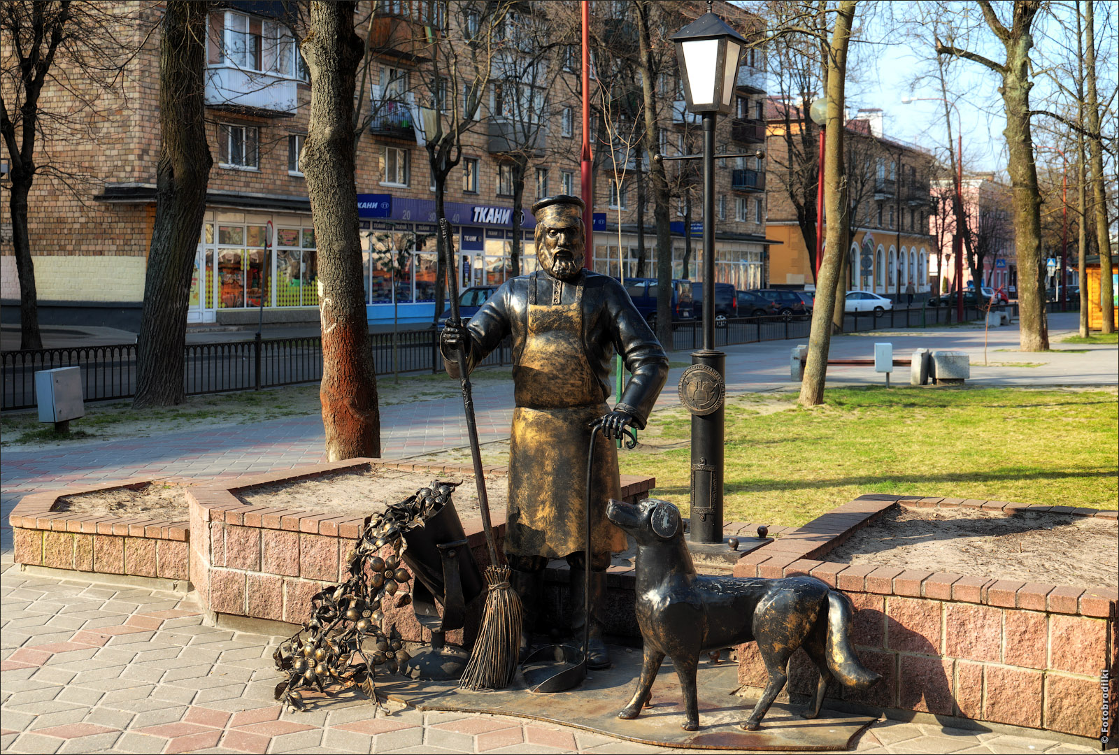 Фонарь Дворник с собакой, Брест, Беларусь