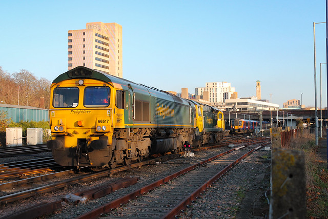 Freightliner 66517 / 70007 - Southampton.
