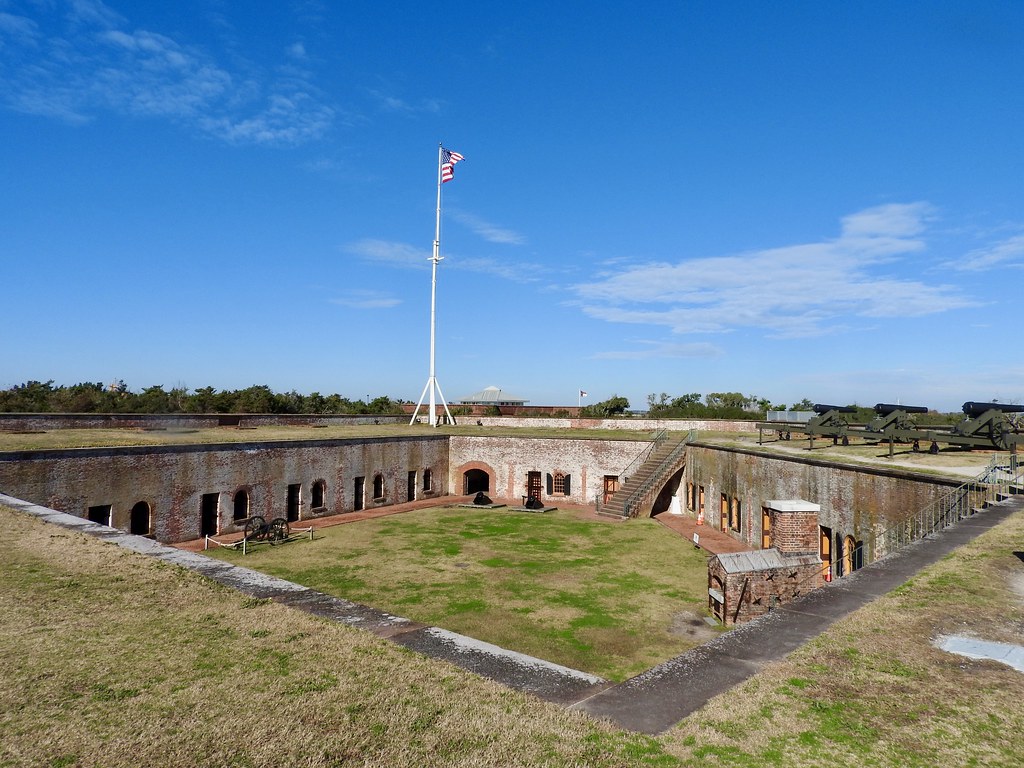 Fort Macon. Photo by howderfamily.com; (CC BY-NC-SA 2.0)