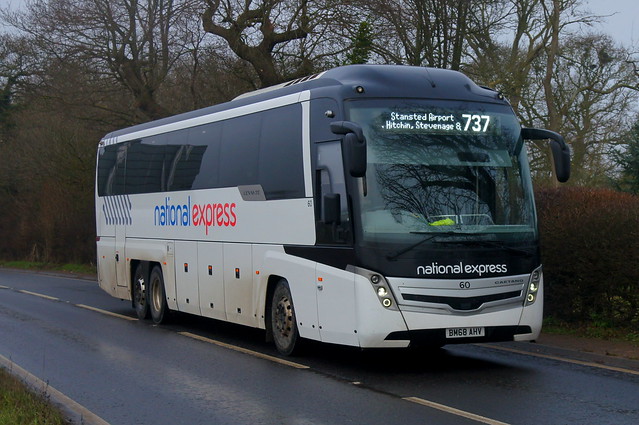 Coach Trip: Oxford Bus Company (National Express) Volvo B11RT/Caetano Levante 3 BM68AHV (60) Hadham Road Bishops Stortford 23/12/21