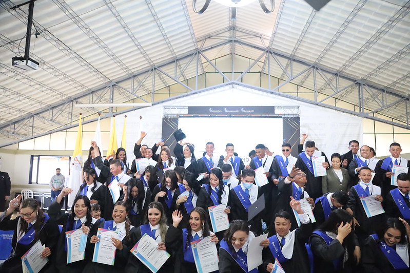 Ceremonia de graduación CIBERCOLEGIO Dominical 2021