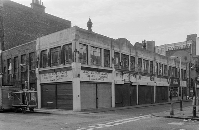 Shops, Whitecross St, St Lukes, Islington, 1992, 92-9f-26