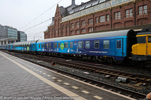 20211003_NL_Amsterdam Centraal_Connecting Europe Express WLABmz D ÖBB 61 80 72 90 017-7