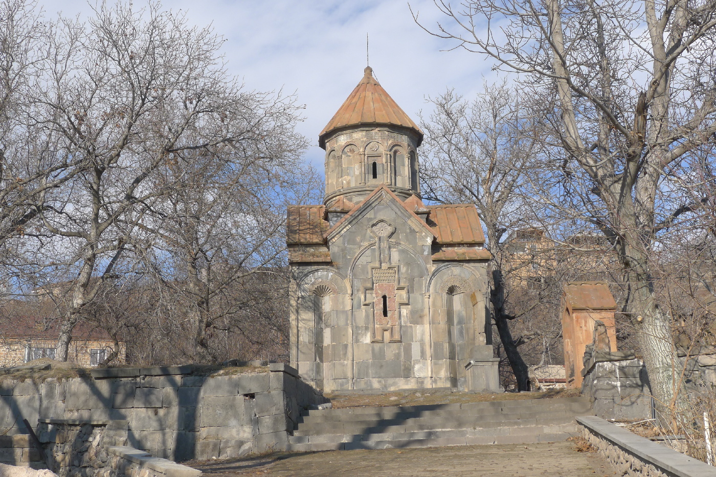 Армения: Гарни (“симфония камней”, церковь Маштоц Айрапет) P1340937