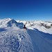 Pár kroků od sjezdovky a český lyžař se může zasněně kochat pohledem na masiv Dachsteinu