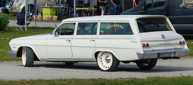 1962 Chevrolet Biscayne Station Wagon white hl
