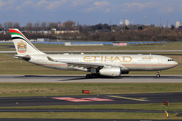 Etihad Airways  Airbus A330-243 A6-EYG