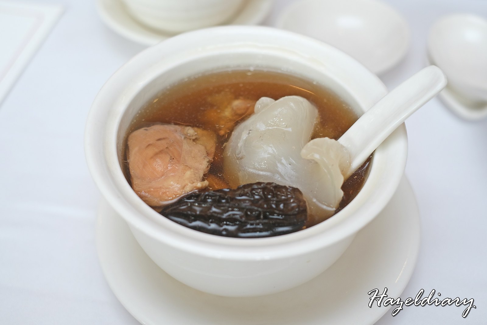 Yan Cantonese Cuisine-Double-boiled Morel 'Yang Du Jun' and Chicken Soup with Fish Maw