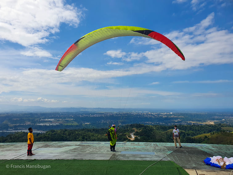 Paragliding at Amaya View