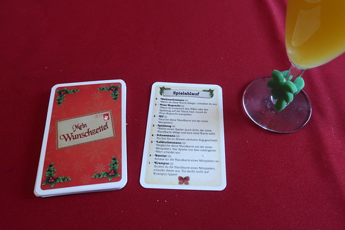 Orangensaft zum Kartenspiel „Morgen kommt der Weihnachtsmann – Mein Wunschzettel“ (= Weihnachtsversion von „Love Letter“)