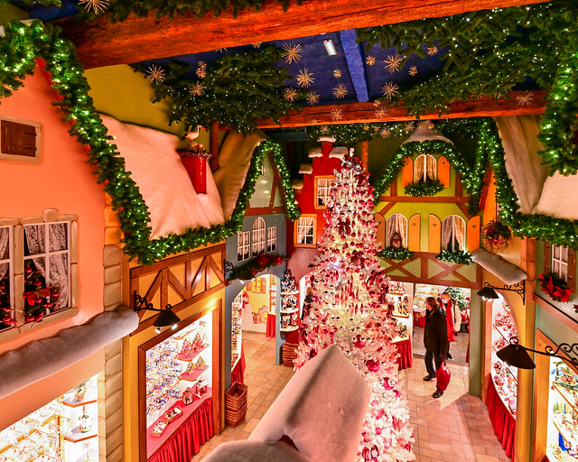 Tienda de Navidad de la Alsacia llamada Féerie de Noël